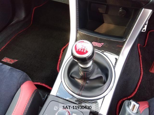 Subaru WRX STI 2017-03 252329-6