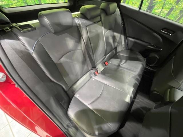 Toyota PRIUS 2016-05 20332-9