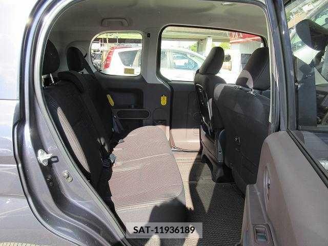 Toyota SPADE 2013-09 208344-11
