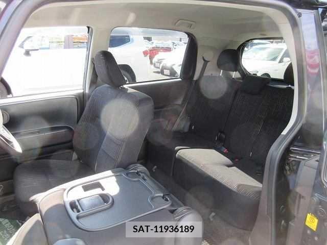 Toyota SPADE 2013-09 208344-10