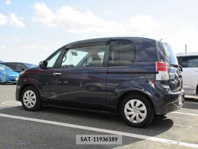 Toyota SPADE 2013-09 208344-16