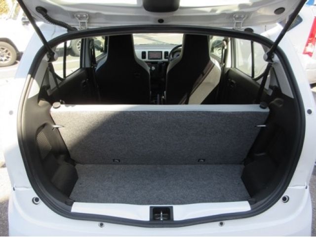 Suzuki ALTO 2016-06 10573-13