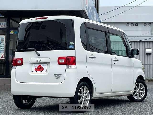 Daihatsu TANTO 2011-07 376416-2