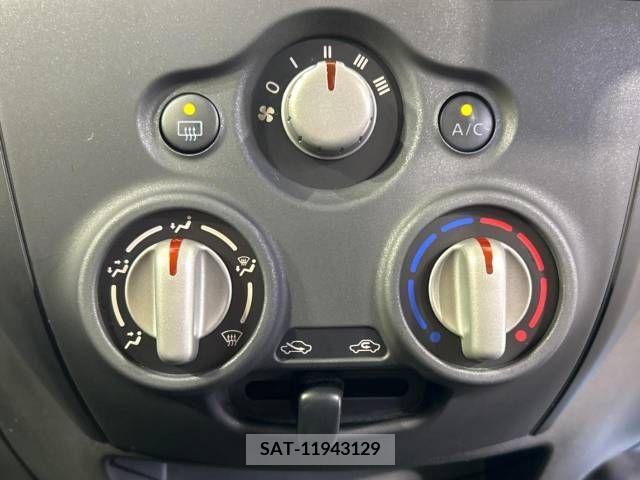 Nissan NOTE 2018-03 302430-7