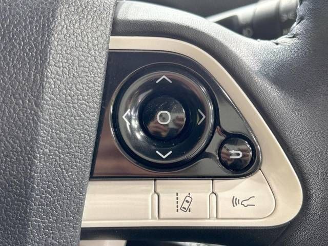 Toyota PRIUS 2016-07 193449-5