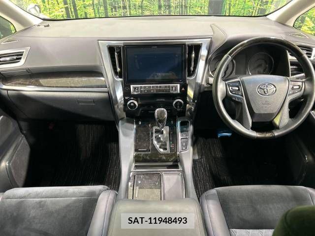 Toyota VELLFIRE 2015-06 230386-1