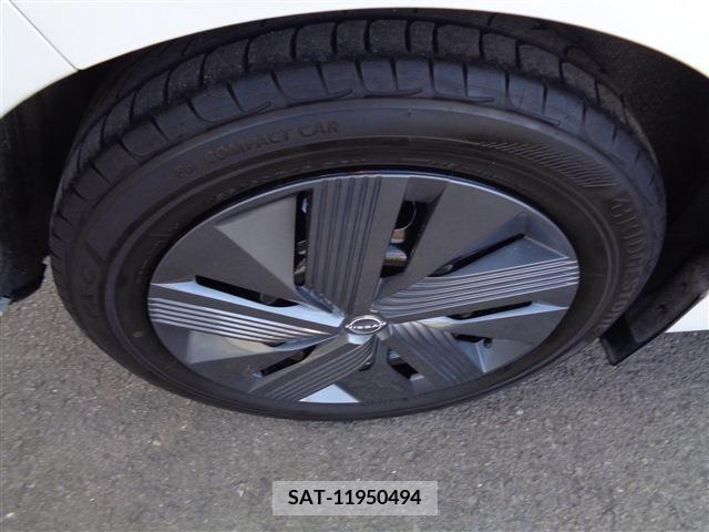 Nissan NOTE 2021-04 252033-6