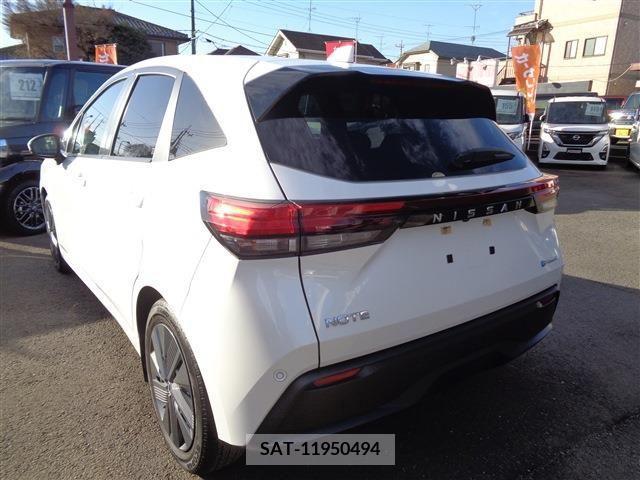 Nissan NOTE 2021-04 252033-4