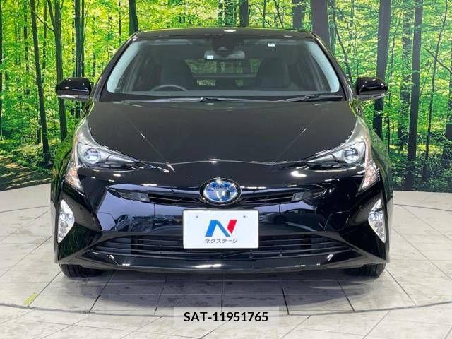 Toyota PRIUS 2017-12 243938-14
