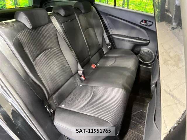 Toyota PRIUS 2017-12 243938-9