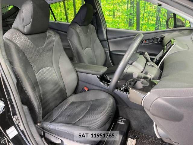 Toyota PRIUS 2017-12 243938-8