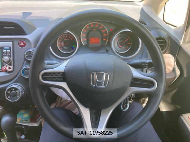 Honda FIT 2010-12 390845-20