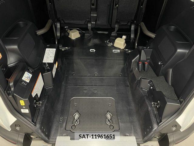 Toyota SIENTA 2019-07 368154-12