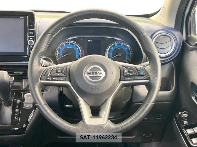 Nissan DAYZ 2019-07 323600-11