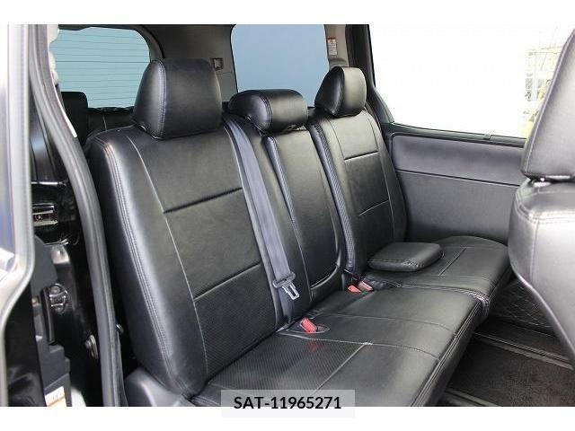 Toyota NOAH 2014-01 279535-14