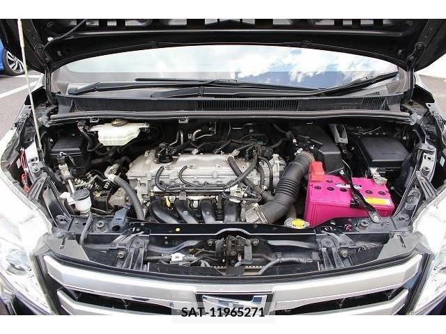 Toyota NOAH 2014-01 279535-18