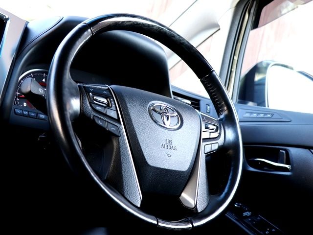 Toyota ALPHARD 2018-12 183211-11