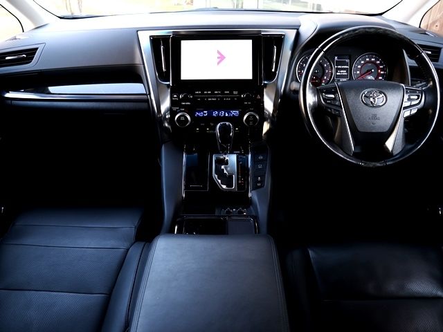 Toyota ALPHARD 2018-12 183211-1