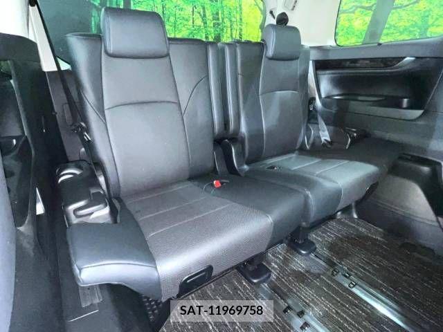 Toyota VELLFIRE 2018-04 288167-9