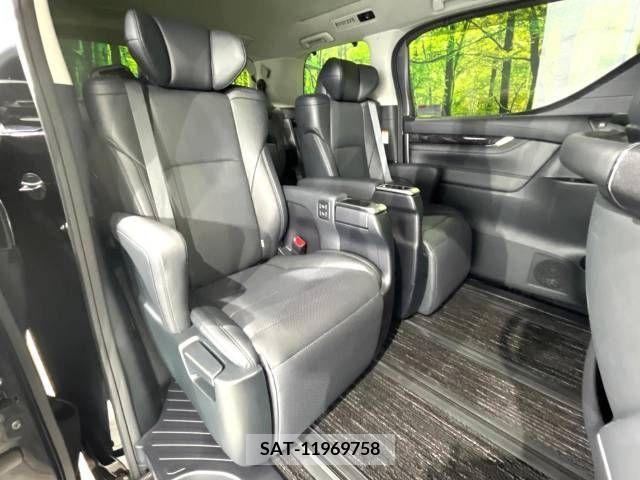 Toyota VELLFIRE 2018-04 288167-8