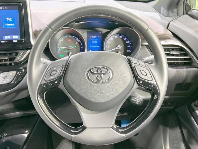 Toyota C-HR 2018-12 193492-11