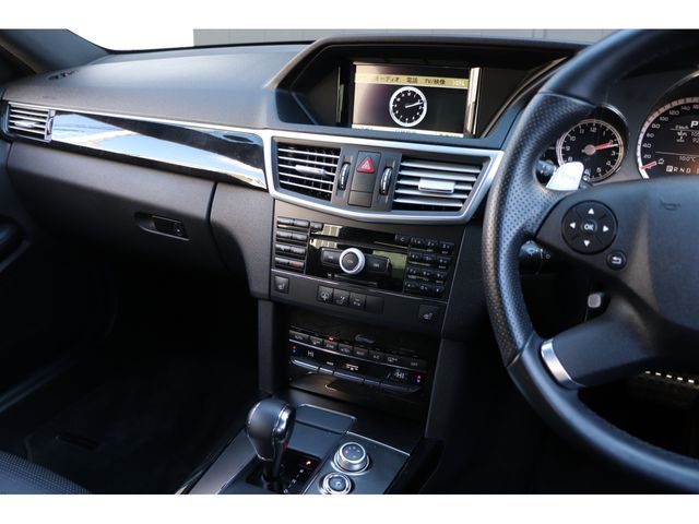 Amg E-CLASS 2010-07 880-10