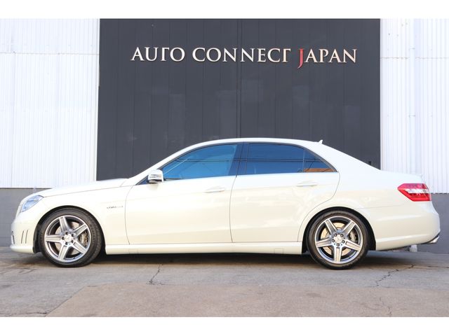 Amg E-CLASS 2010-07 880-4