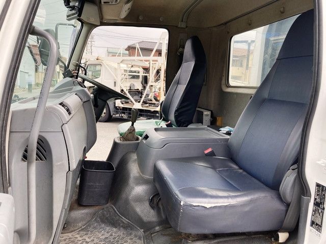 MITSUBISHI FUSO Fighter 2006-03 4085-16