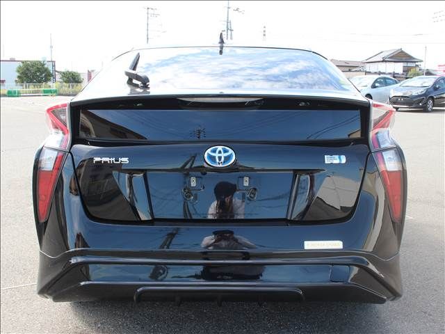 Toyota PRIUS 2018-08 19469-3