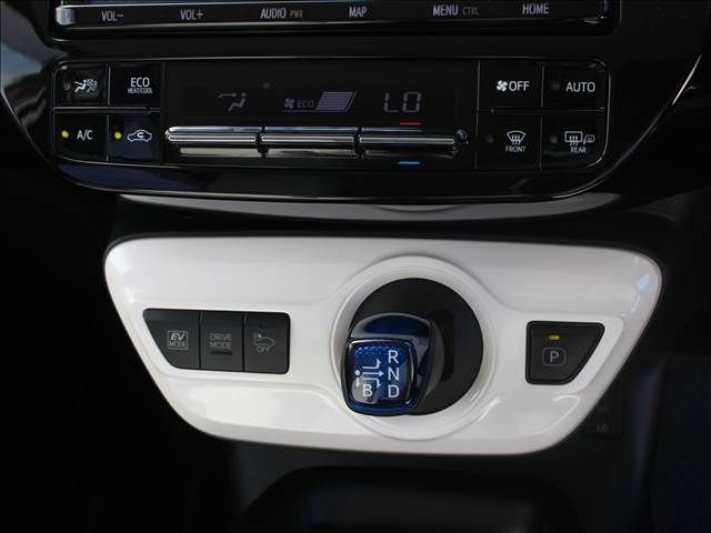 Toyota PRIUS 2018-08 19469-27