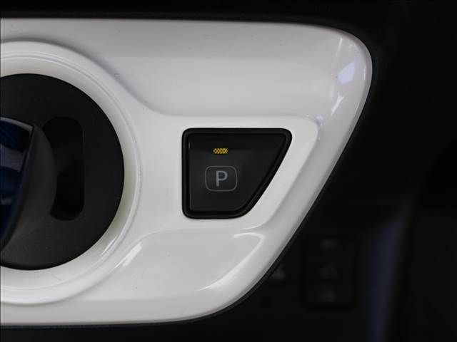 Toyota PRIUS 2018-08 19469-29