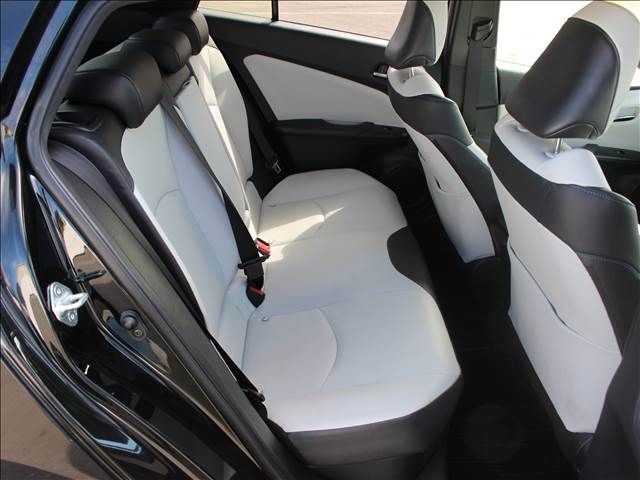 Toyota PRIUS 2018-08 19469-4