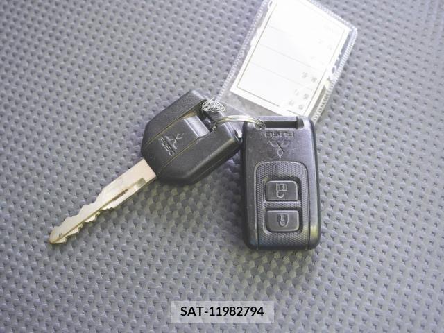 Mitsubishi CANTER 2018-06 357523-28