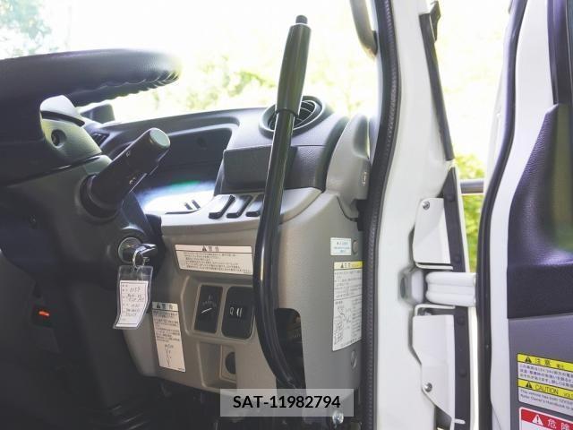 Mitsubishi CANTER 2018-06 357523-26