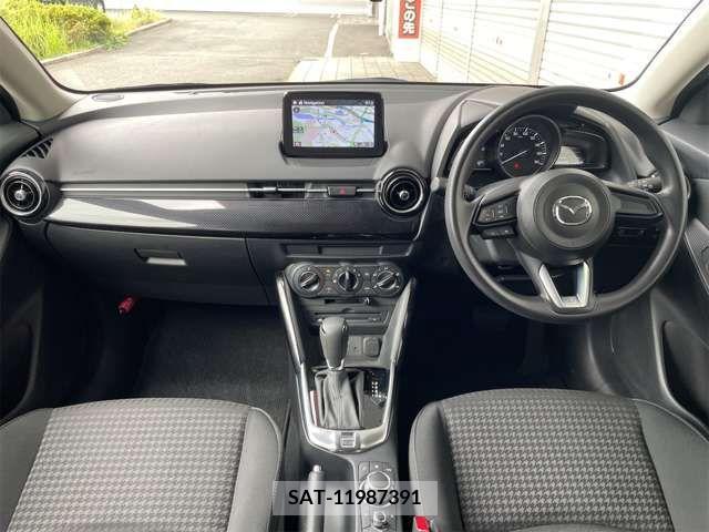 Mazda DEMIO 2017-09 359394-1