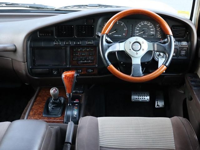Toyota LAND CRUISER 1992-01 9027-1