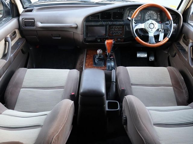 Toyota LAND CRUISER 1992-01 9027-7