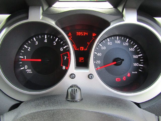 Nissan JUKE 2014-06 193578-7