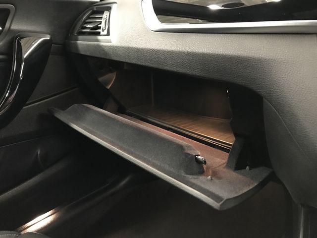 Bmw 1 SERIES 2019-01 28432-26