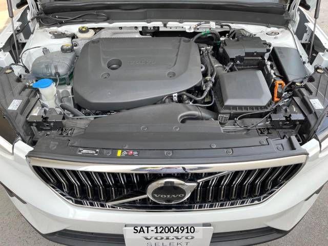 Volvo XC40 2022-08 333112-19