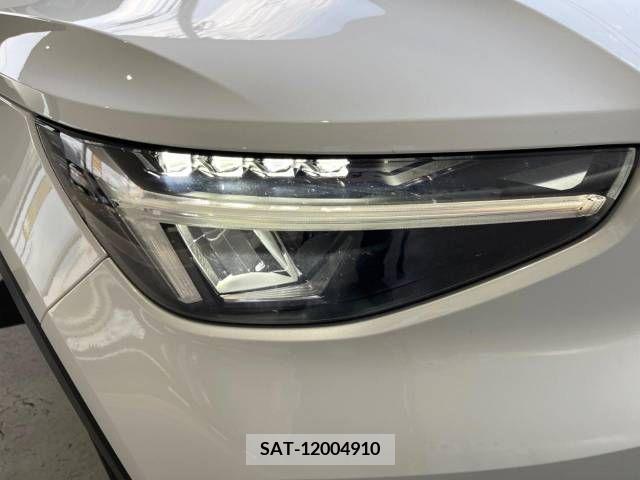 Volvo XC40 2022-08 333112-15