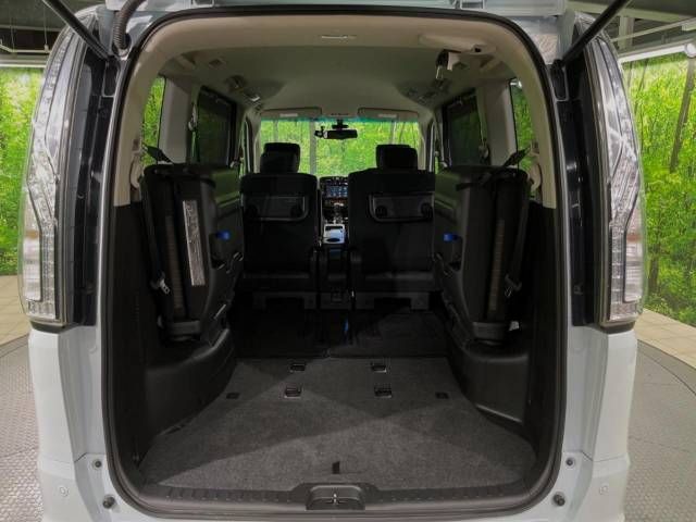 Nissan SERENA 2014-02 12979-11