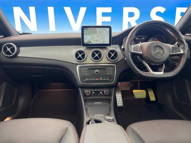 Mercedes Benz CLA-CLASS 2015-02 181772-1