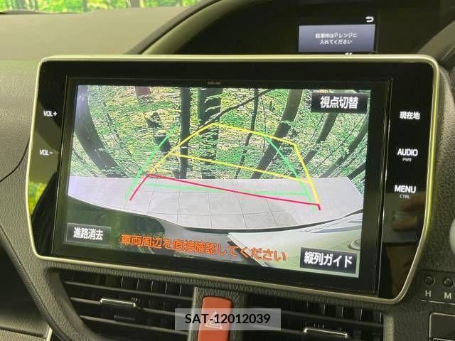 Toyota VOXY 2018-05 338793-4