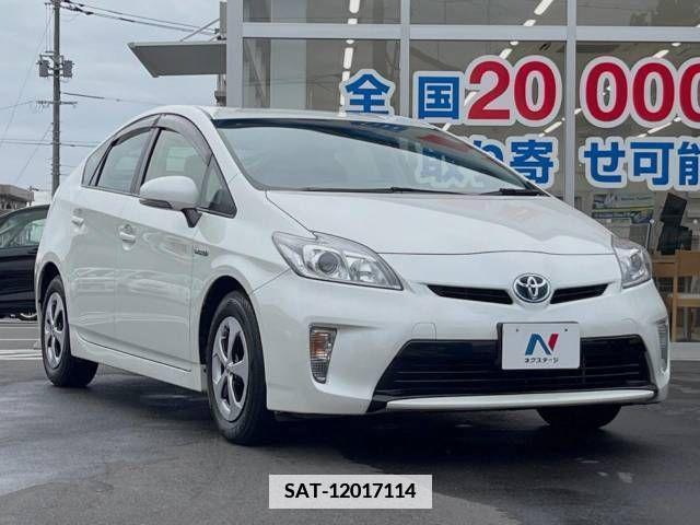 Toyota PRIUS 2013-02 351915-16
