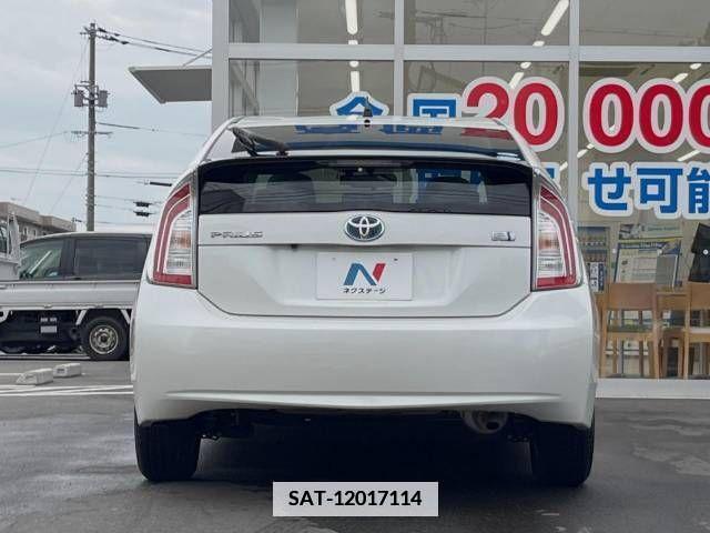 Toyota PRIUS 2013-02 351915-15