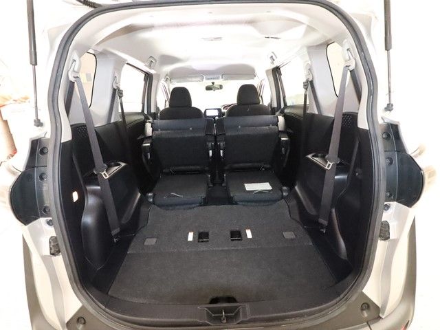 Toyota SIENTA 2015-11 8719-8