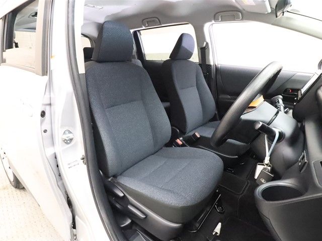 Toyota SIENTA 2015-11 8719-3