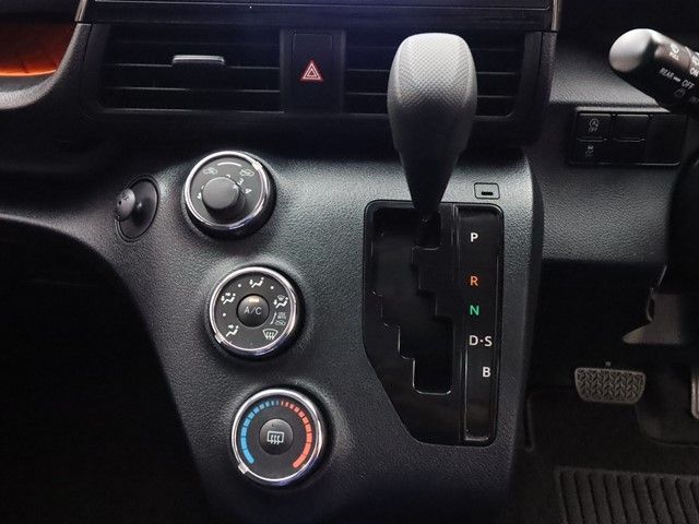 Toyota SIENTA 2015-11 8719-13