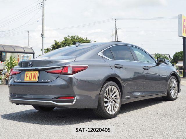 Lexus ES 2021-11 354113-4